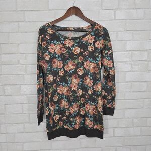 Kiss & Cry long sleeve floral top